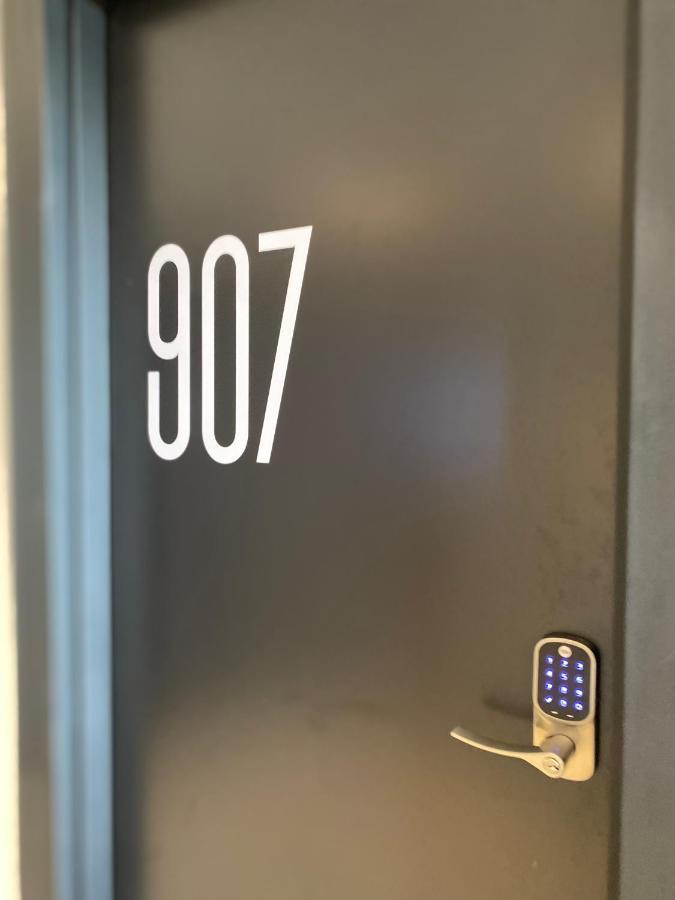Apartment @lock_flats *